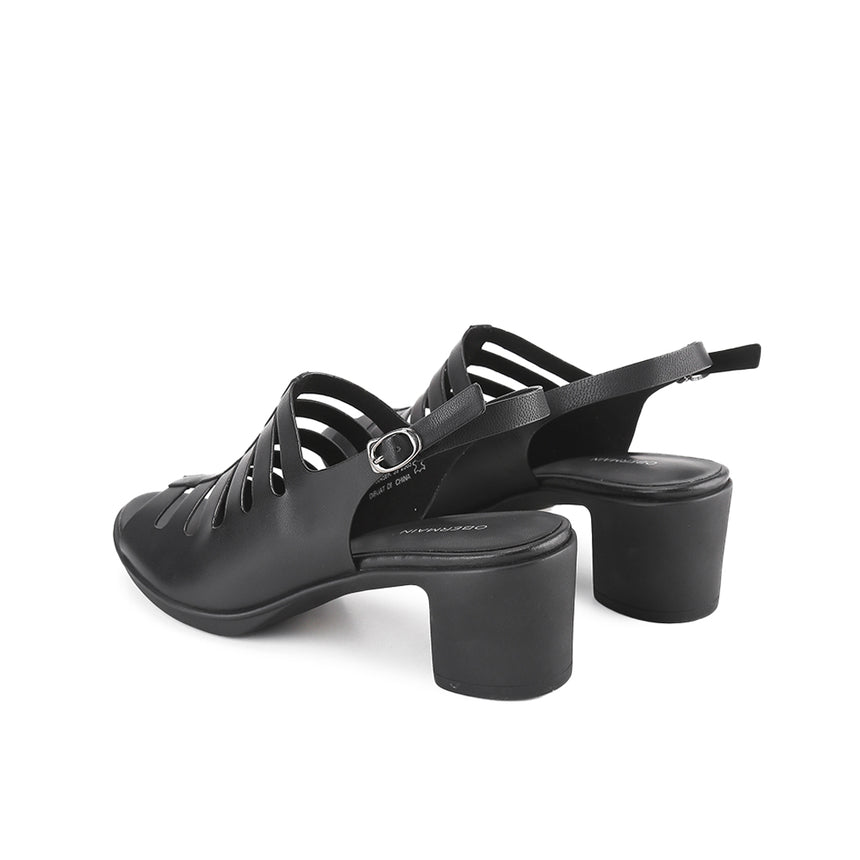 Regina Claire In Black