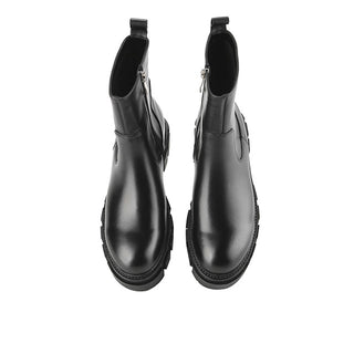 Ginney Irene In Black