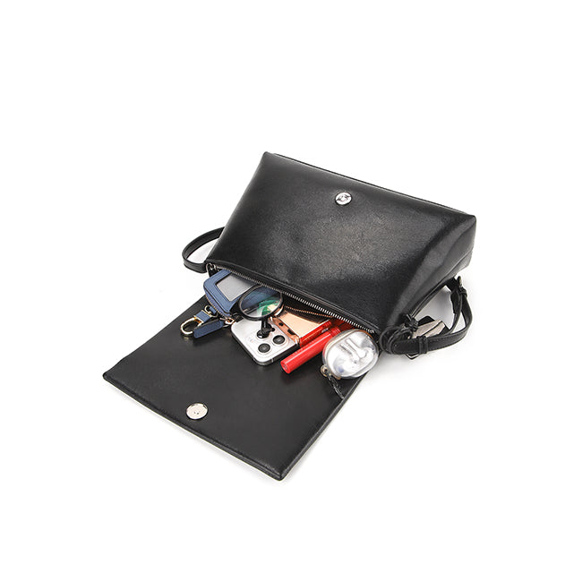Adele Shoulder Bag In Black