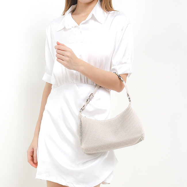 Barrera Shoulder Bag(M) In Cream