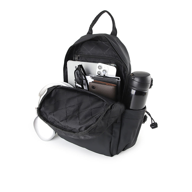Kayden 1 Chest Bag In Black