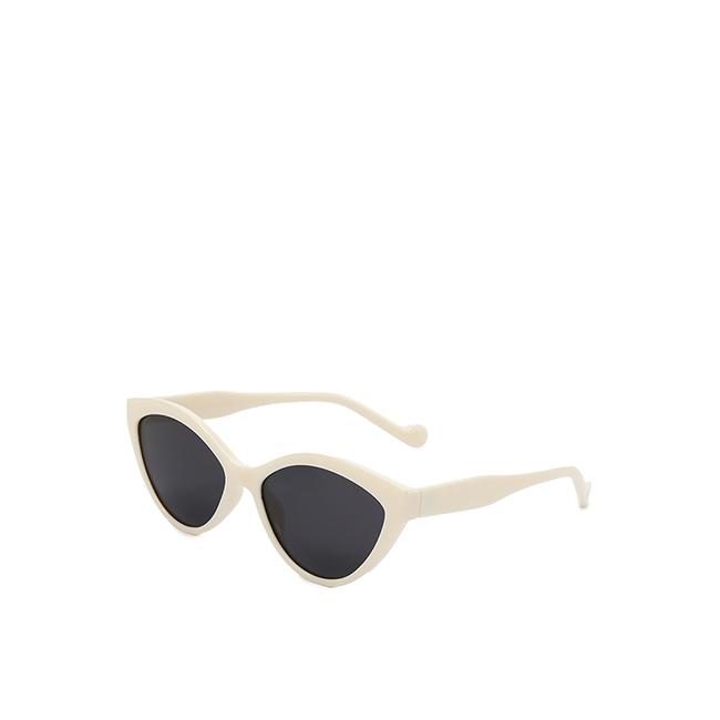 Belle Cat-Eye In Cream