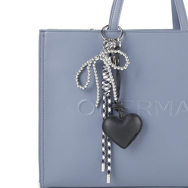 Gaely Love Ribbon Charm In Black