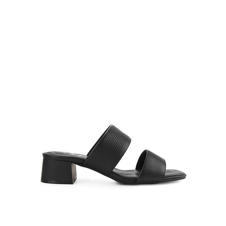 Nikka Hillda In Black