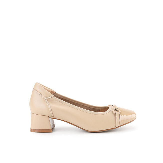 Bethany Davis In Almond