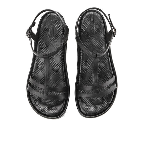 Maylin Floda In Black