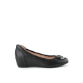 Annie Leiva In Black